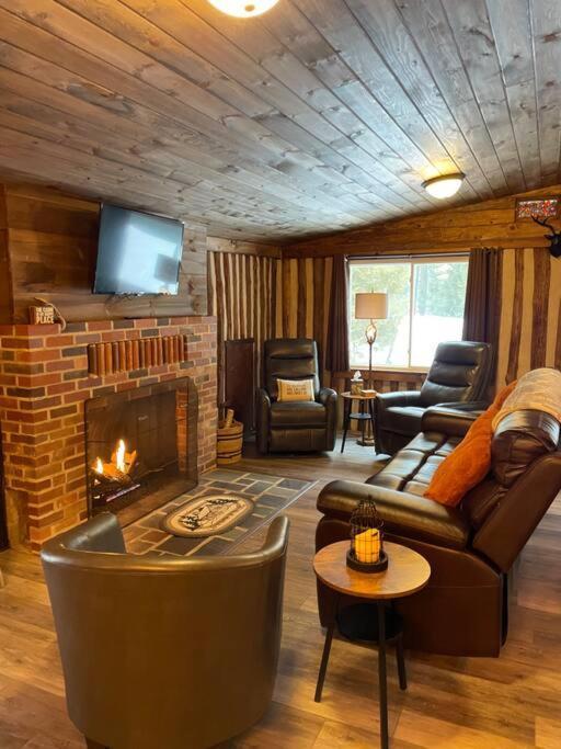 Cozy Log Cabin In Jim Thorpe Exterior photo